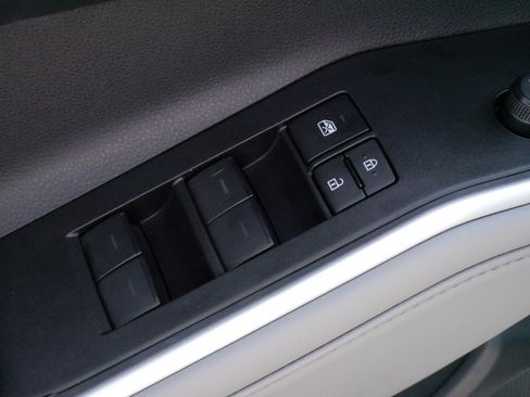 Certified 2026 Toyota Highlander XLE AWD/4WD image 19