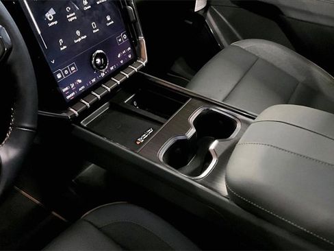 Used 2025 GMC Acadia AT4 image 17