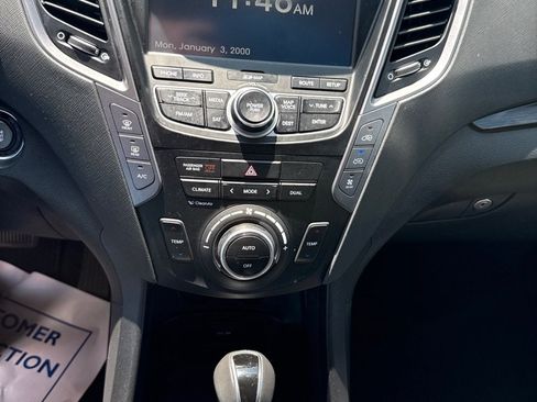 Used 2013 Hyundai Santa Fe Limited w/ Technology Pkg FWD image 17