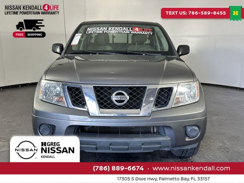 Used 2019 Nissan Frontier SV image 4