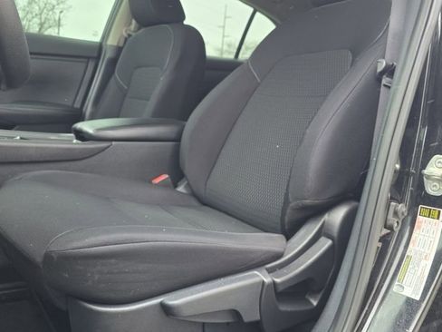 Used 2021 Nissan Sentra S w/ Trunk Package image 21