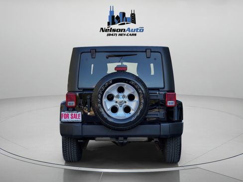 Used 2015 Jeep Wrangler Unlimited Sahara w/ Dual Top Group image 6