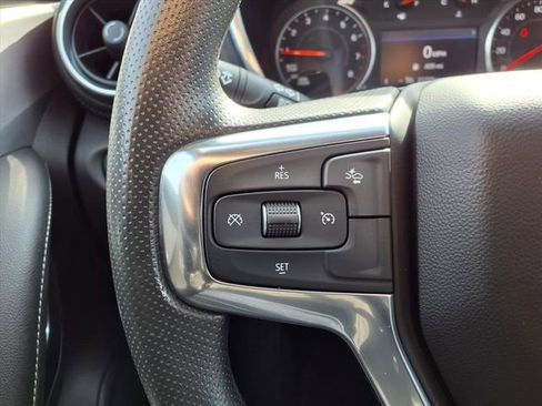 Used 2025 Chevrolet Blazer LT image 62