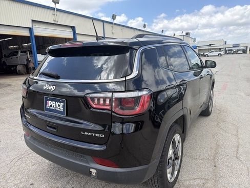 Used 2018 Jeep Compass Limited AWD/4WD image 5