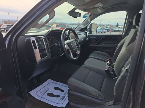 Used 2015 GMC Sierra 2500 SLE w/ SLE Preferred Package image 9