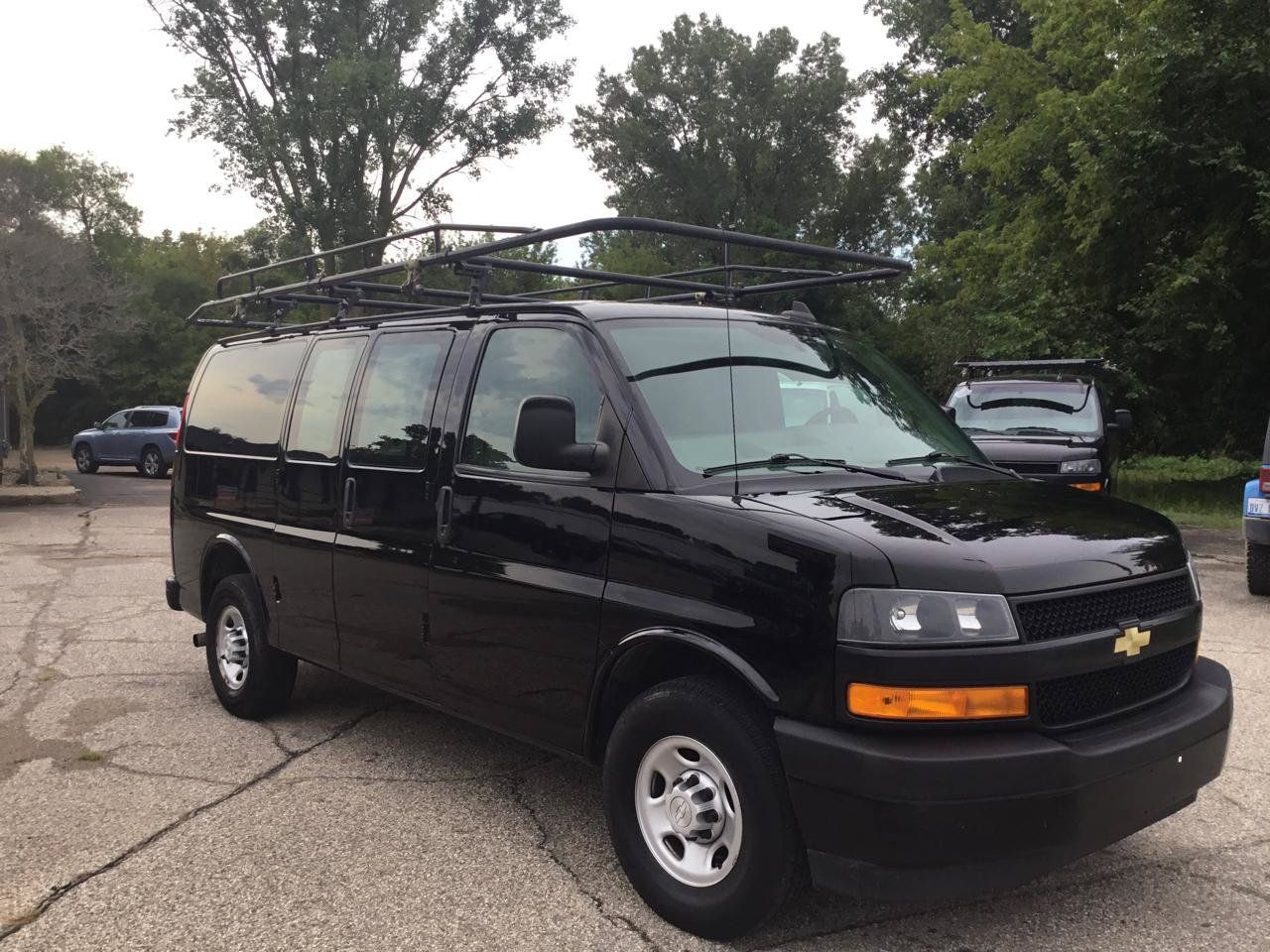 Used 2020 Chevrolet Express 2500 w/ Communications Package RWD image 3