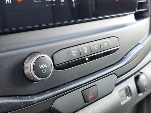 New 2026 Ford Transit 250 148 Medium Roof image 21