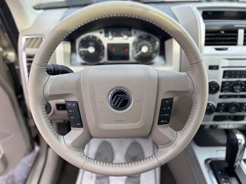 Used 2010 Mercury Mariner 4WD image 13