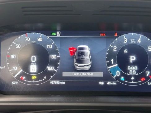 Used 2024 Land Rover Discovery Metropolitan Edition AWD/4WD image 27