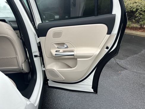 New 2026 Mercedes-Benz GLA 250 image 18