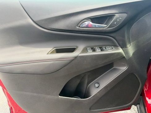 Used 2024 Chevrolet Equinox RS w/ LPO, Floor Liner Package AWD/4WD image 10