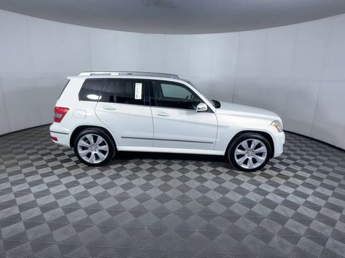 Used 2010 Mercedes-Benz GLK 350 4MATIC image 9