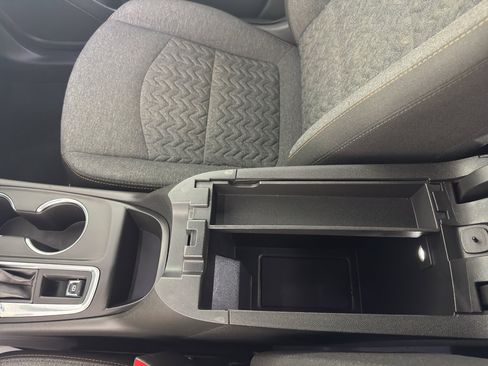Used 2022 Chevrolet Equinox LT FWD image 29