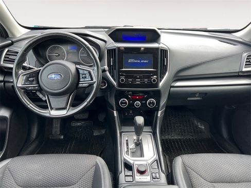 Used 2019 Subaru Forester Premium image 11