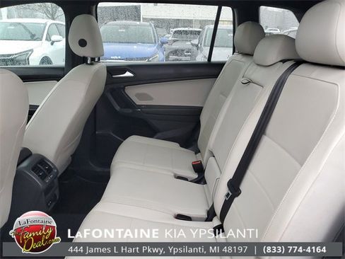 Used 2020 Volkswagen Tiguan SE R-Line image 23