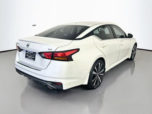 Used 2022 Nissan Altima 2.5 SR FWD image 7