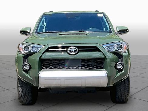 Used 2022 Toyota 4Runner TRD Off-Road Premium w/ Moonroof Package AWD/4WD image 4