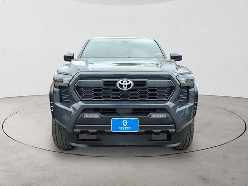 Used 2024 Toyota Tacoma TRD Off-Road w/ TRD Off Road Premium Package AWD/4WD image 3