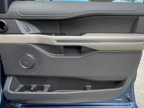 Used 2019 Ford Expedition XLT w/ Equipment Group 202A image 40