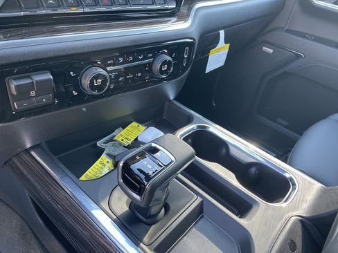 New 2026 Chevrolet Silverado 1500 LT Trail Boss w/ Convenience Package II AWD/4WD image 22