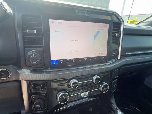 Used 2025 Ford F250 Platinum w/ FX4 Off-Road Package AWD/4WD image 22