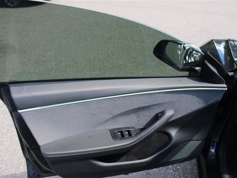 Used 2025 Tesla Model 3 Long Range RWD image 10