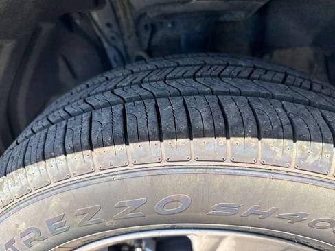 Used 2025 Toyota RAV4 XLE AWD/4WD image 25