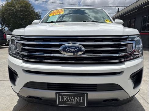 Used 2020 Ford Expedition XLT w/ Equipment Group 202A AWD/4WD image 47