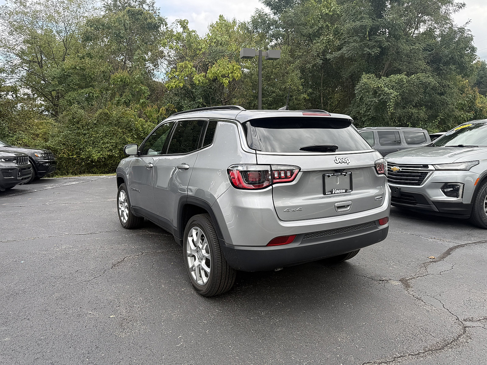 Certified 2023 Jeep Compass Latitude AWD/4WD image 3