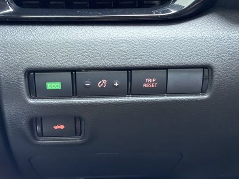 Certified 2024 Nissan Sentra SR FWD image 24