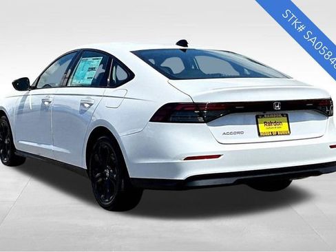 New 2025 Honda Accord SE image 3