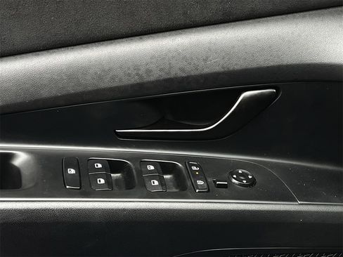 Used 2024 Hyundai Elantra N image 21