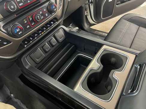 Used 2015 GMC Sierra 2500 Denali w/ Duramax Plus Package AWD/4WD image 28