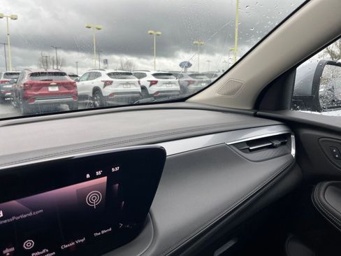 Used 2025 Buick Encore GX Preferred image 34