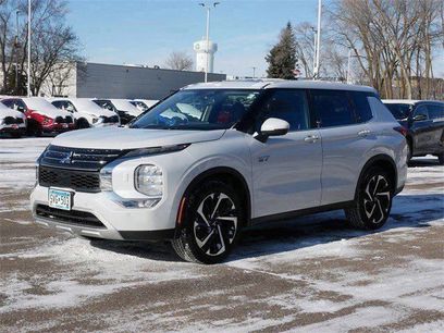 Used 2025 Mitsubishi Outlander SE