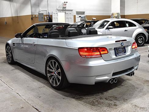 Used 2009 BMW M3 Convertible RWD image 16
