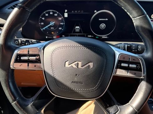 Used 2023 Kia Telluride SX Prestige X-Pro AWD/4WD image 12