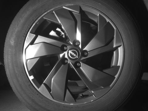 Used 2025 Nissan Rogue SV FWD image 15