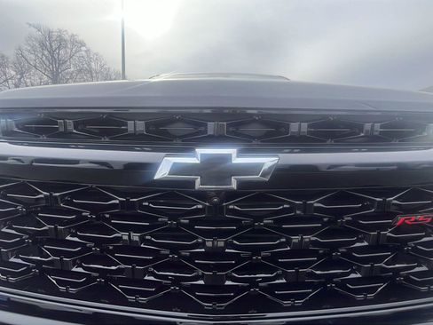 New 2026 Chevrolet Traverse RS w/ LPO, Floor Liner Package image 11