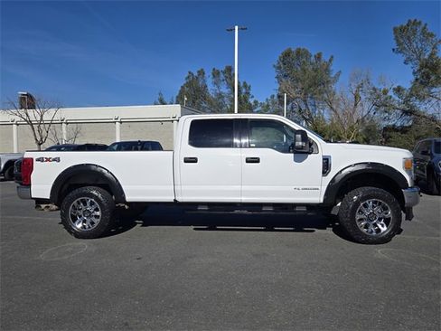 Used 2020 Ford F250 XLT image 3