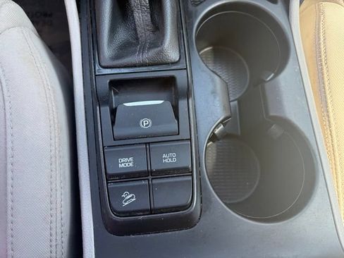 Used 2021 Hyundai Tucson SE w/ Winter Weather Package AWD/4WD image 24