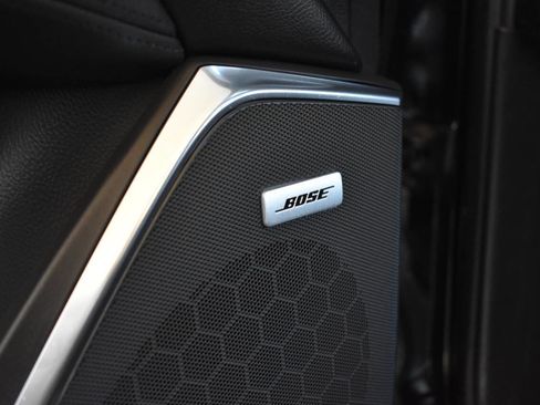 Used 2015 Cadillac Escalade Premium image 36