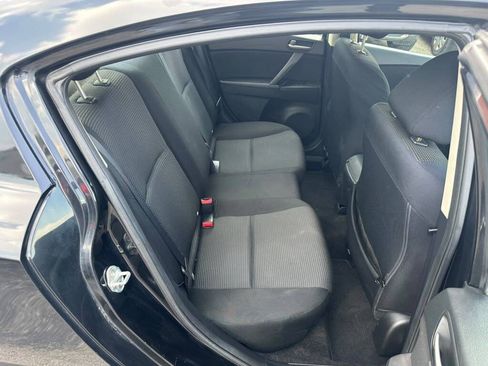 Used 2012 MAZDA MAZDA3 i Sport FWD image 19