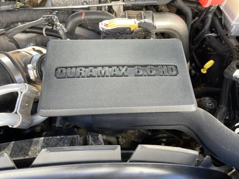 Used 2023 GMC Sierra 3500 SLT w/ SLT Premium Package image 22