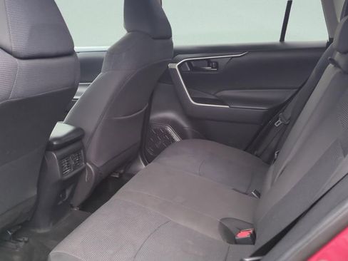 Used 2024 Toyota RAV4 LE image 20