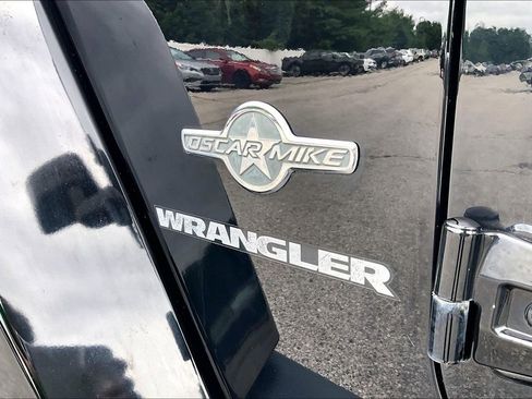 Used 2015 Jeep Wrangler Sport AWD/4WD image 9