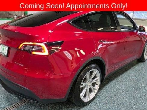 Used 2021 Tesla Model Y Long Range AWD/4WD image 2