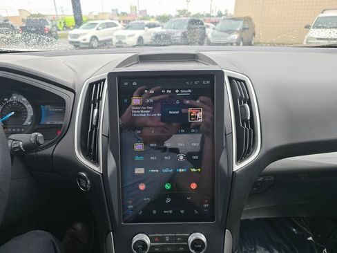 Used 2023 Ford Edge SEL image 15