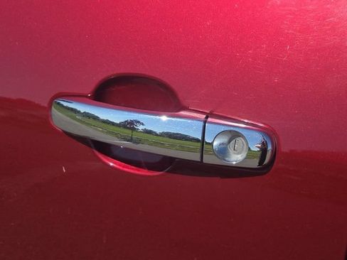 Used 2010 GMC Acadia SLE FWD image 21