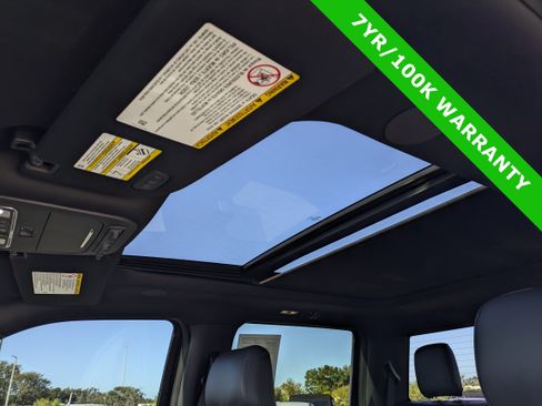 Used 2025 Ford F350 Platinum image 24